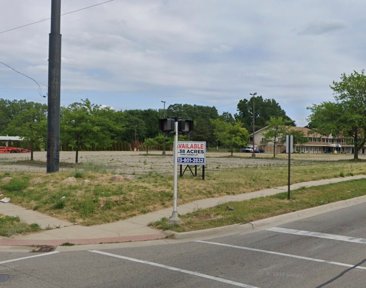 1341 S Center Rd, Burton, MI for Sale