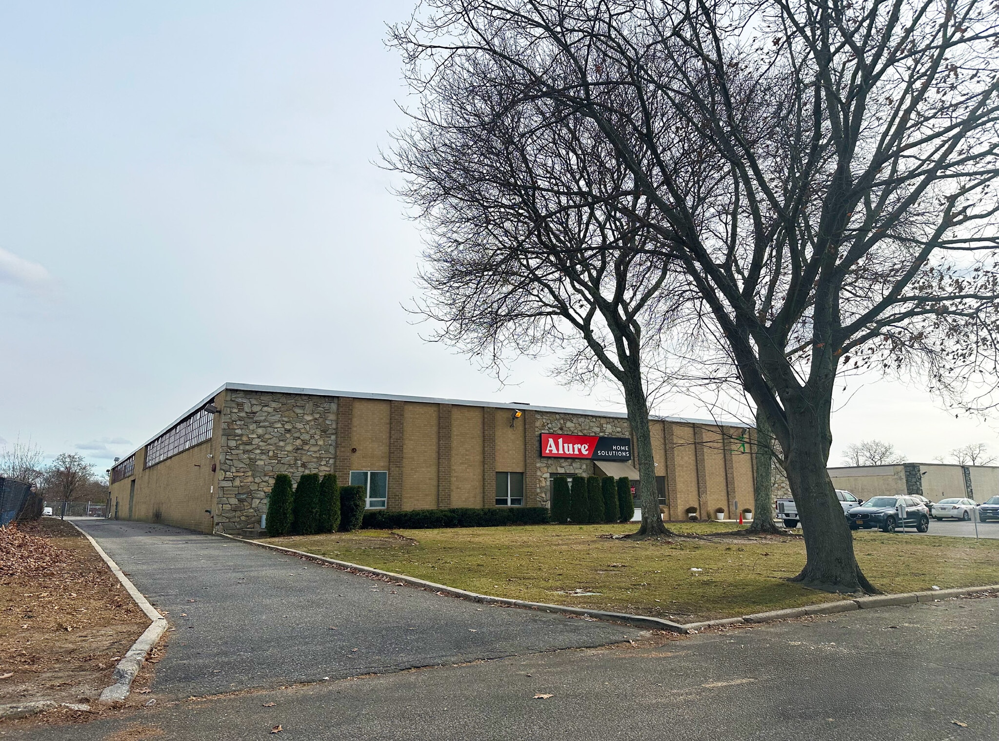 70 Mall Dr, Commack, NY for Rent