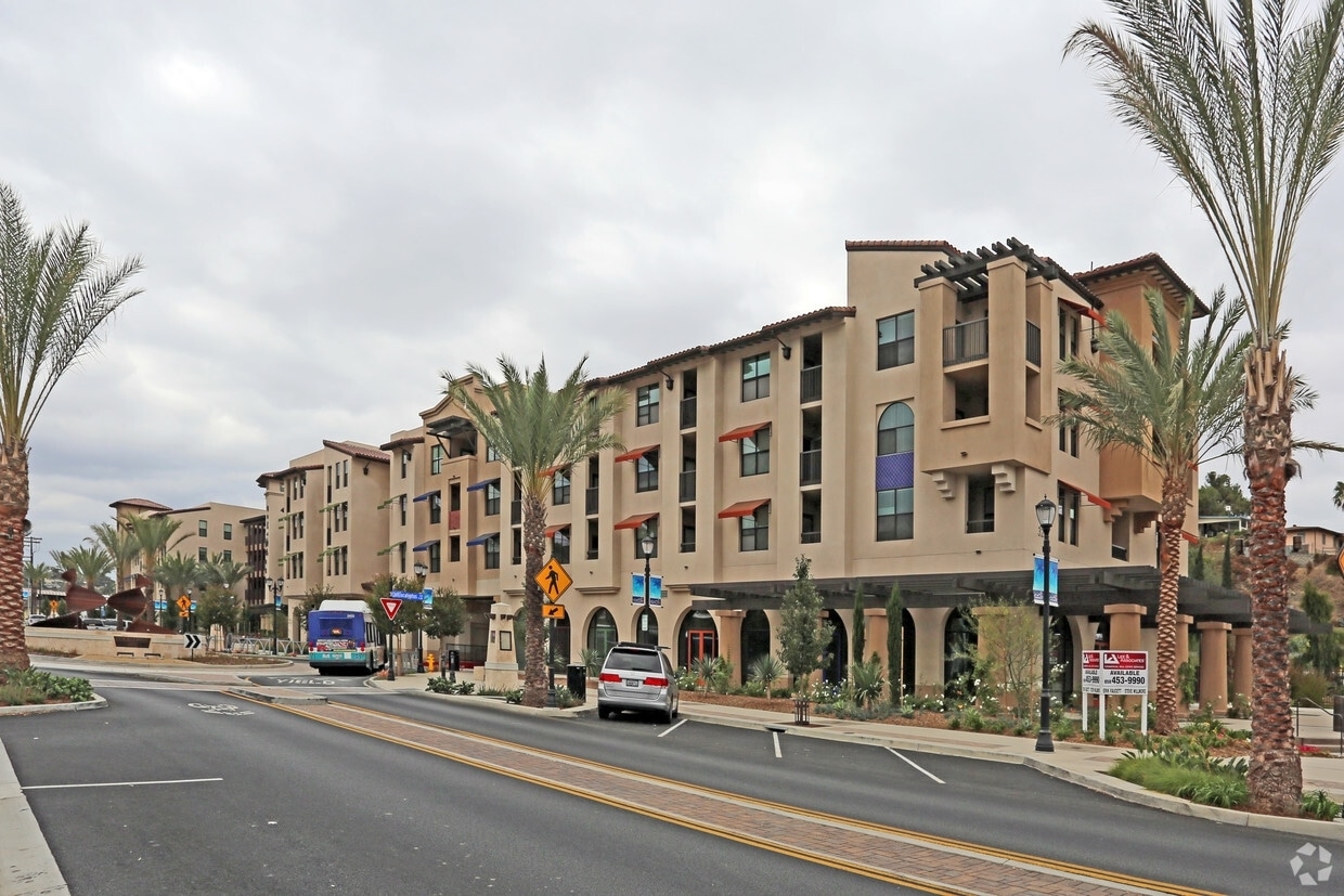 325 S Santa Fe Ave Vista, CA 92083 MultiFamily Property for Lease on