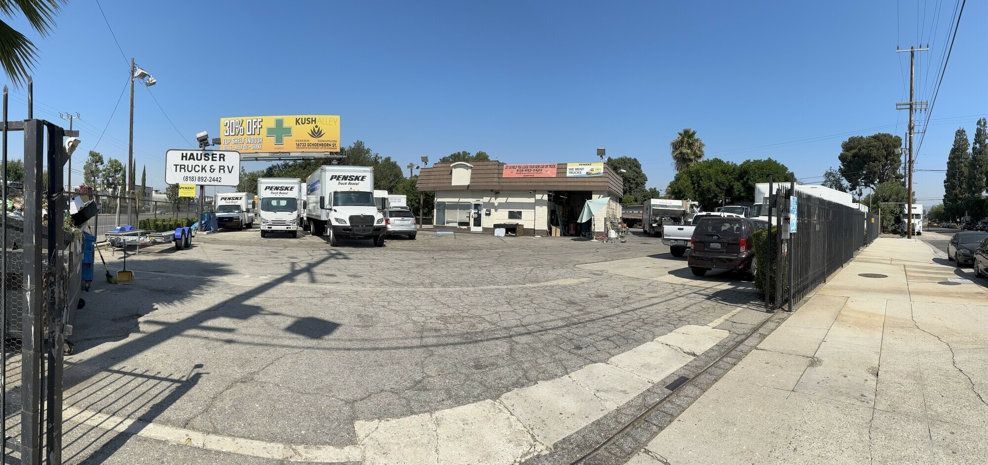 16207 Roscoe Blvd, North Hills, CA for Rent