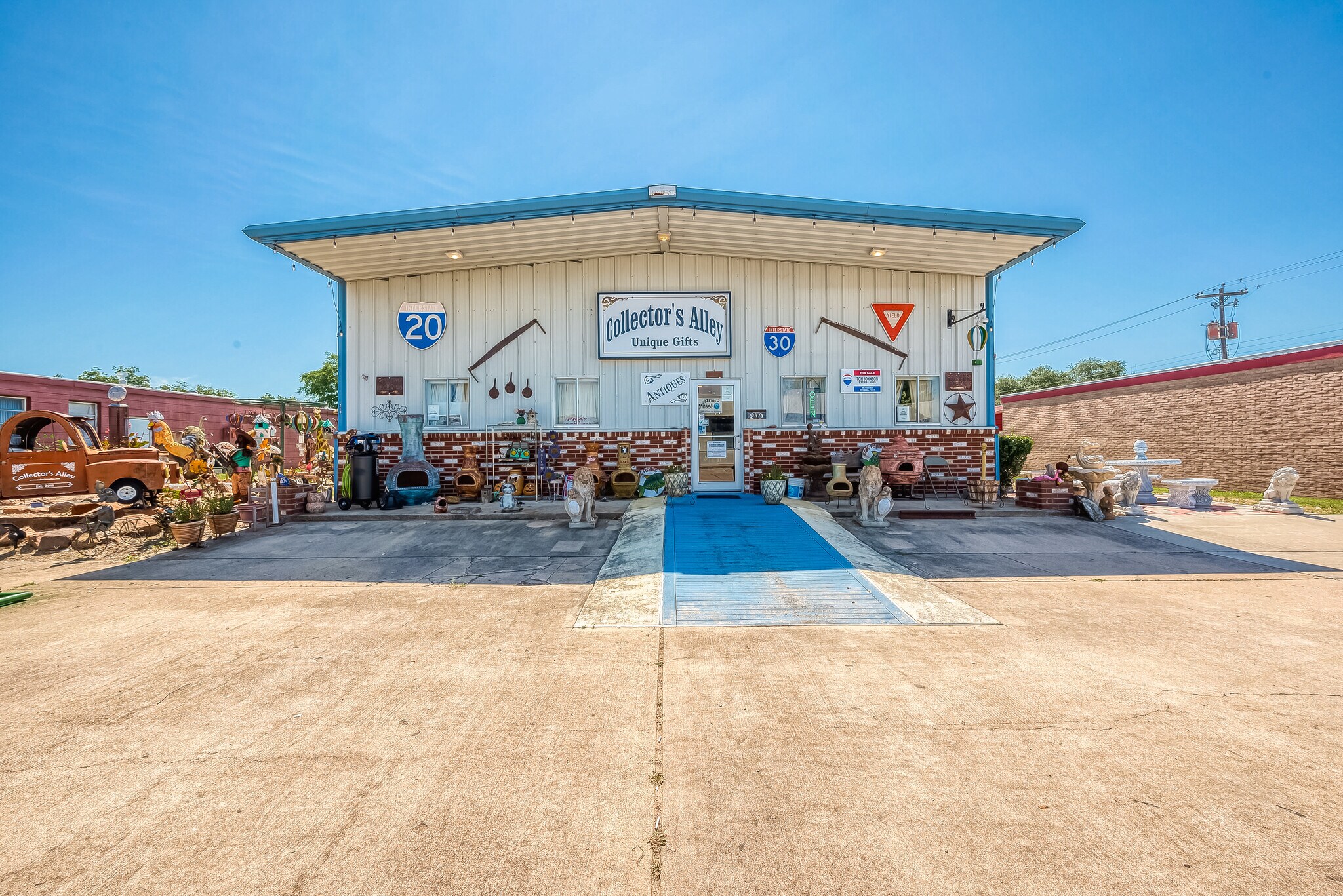 210 N Houston, Wharton, TX for Sale