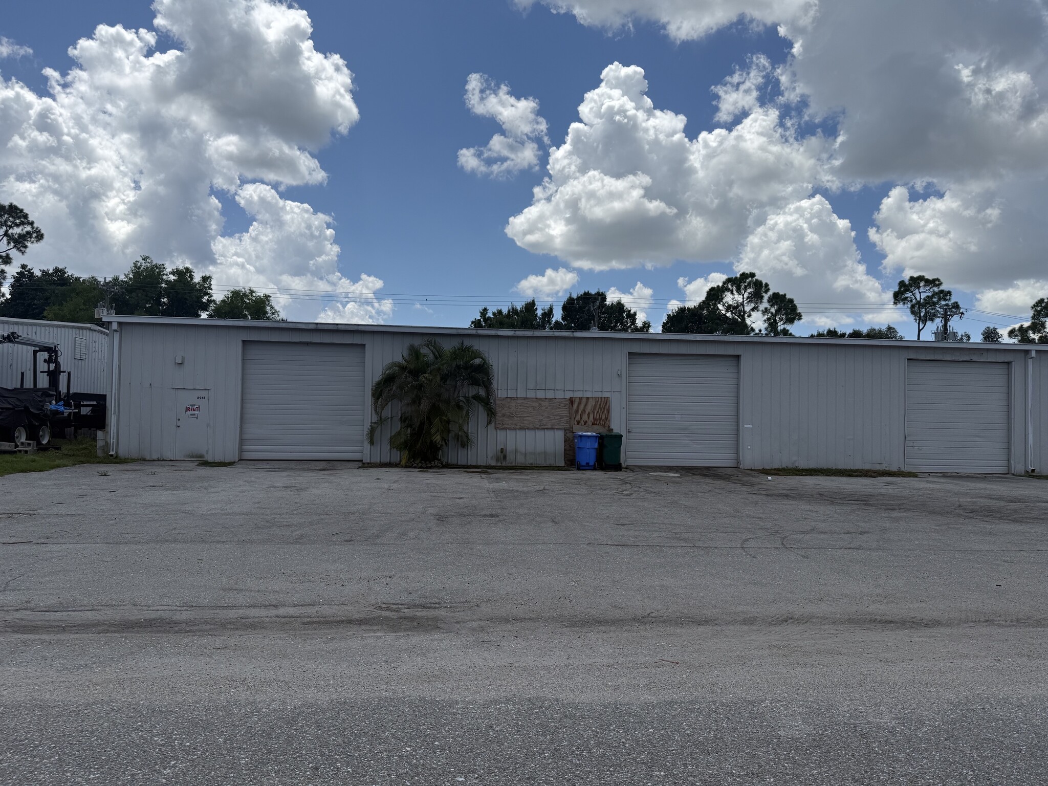 8941 N Fork Dr, North Fort Myers, FL for Rent