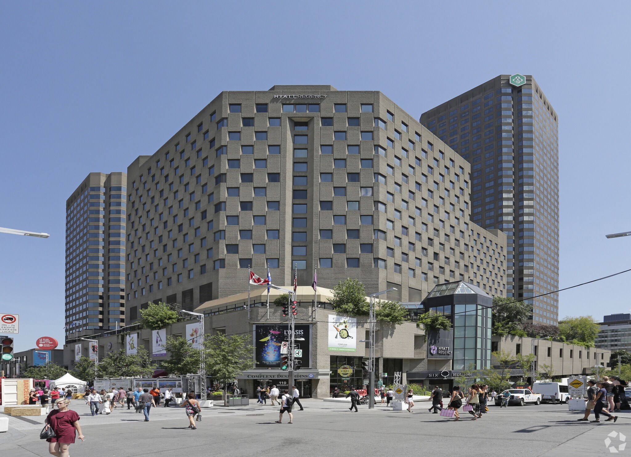 5 Complexe Desjardins, Montréal, QC for Rent