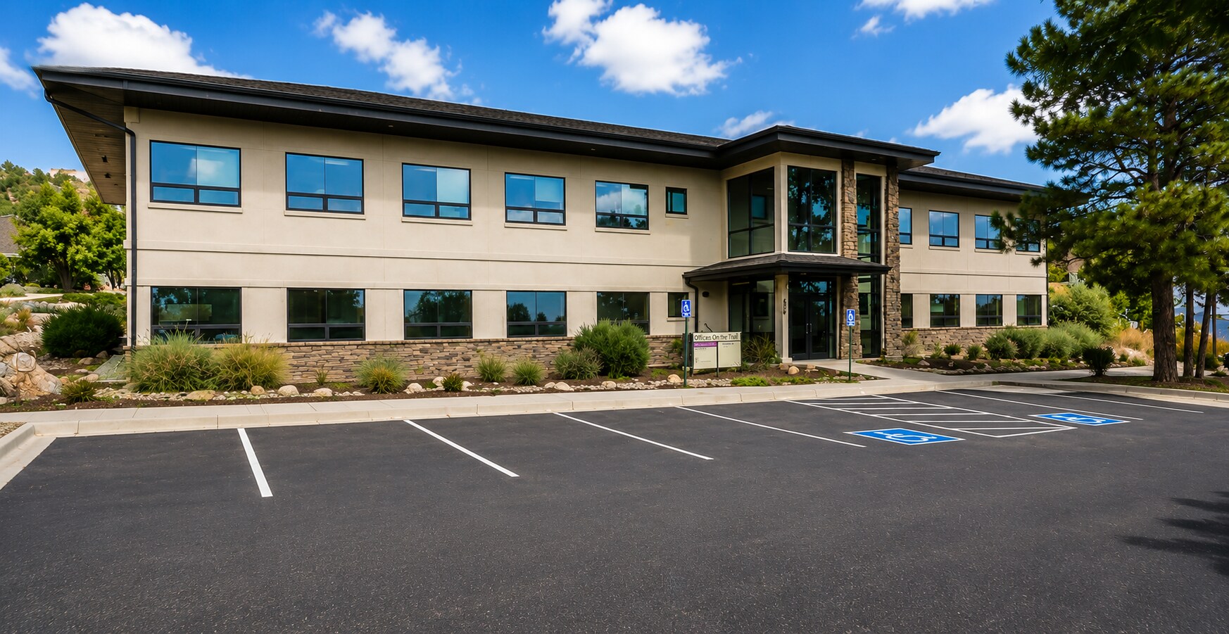 910 Pinon Ranch Vw, Colorado Springs, CO for Rent