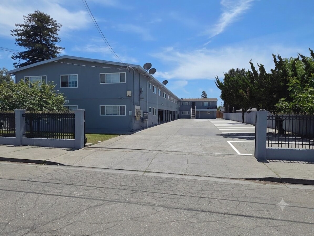 257 Poplar Ave, Hayward, CA for Sale