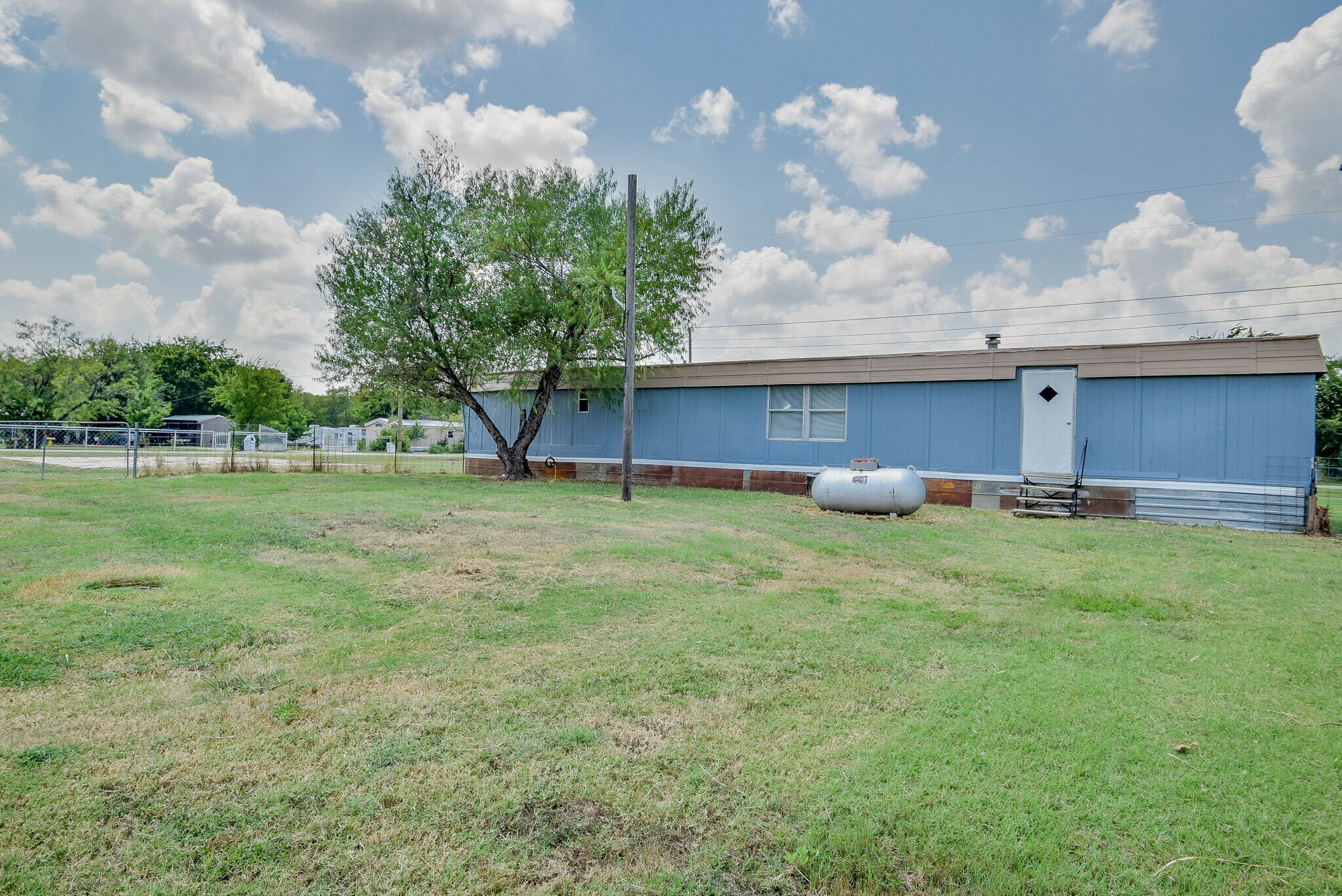 7000 Jan Ln, Joshua, TX for Sale