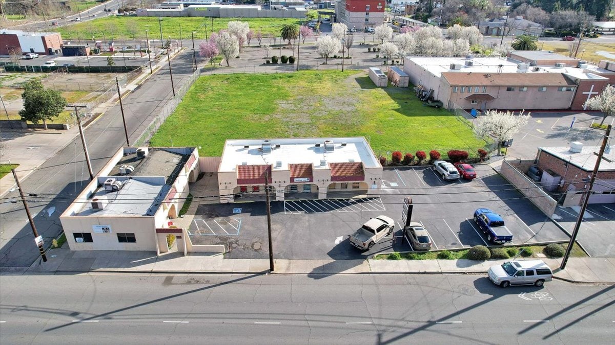 525 Plumas St, Yuba City, CA for Sale