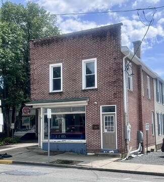 New Bloomfield, PA Storefront Retail/Residential - 13 W Main St