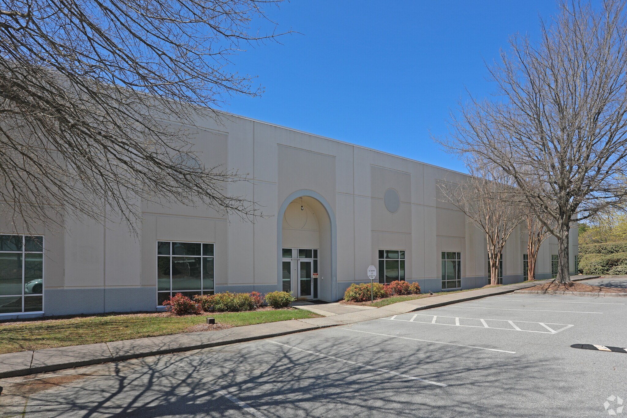 4336 Federal Dr Greensboro, NC 27410 Industrial Park Property for