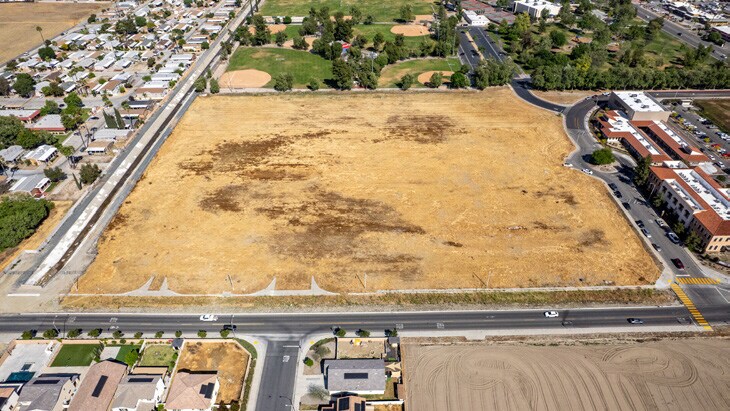 Palm Ave & Parkside Lane, San Jacinto, CA for Sale