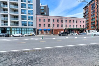 Montréal, QC Retail - 681-697 Rue De La Commune O