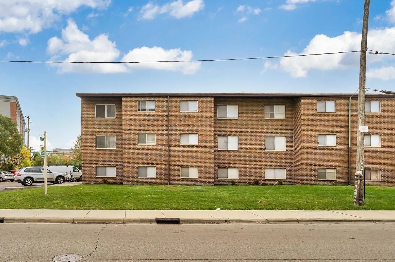 515 Riverview Dr, Columbus, OH for Sale