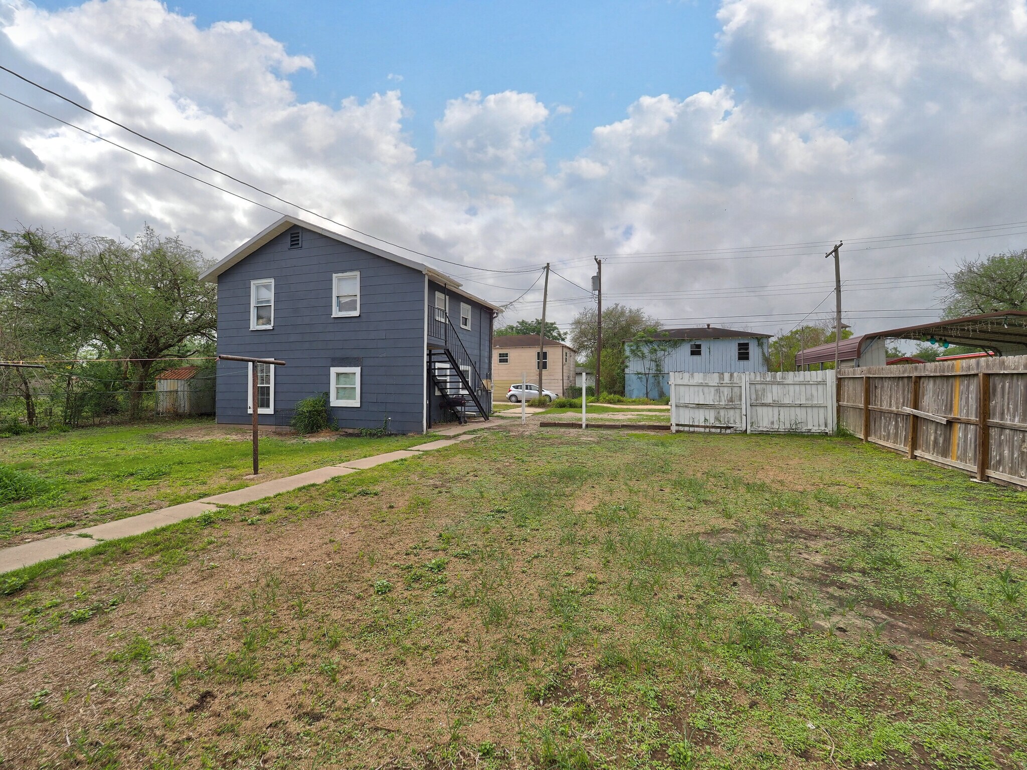307 E Lee Ave, Kingsville, TX for Sale