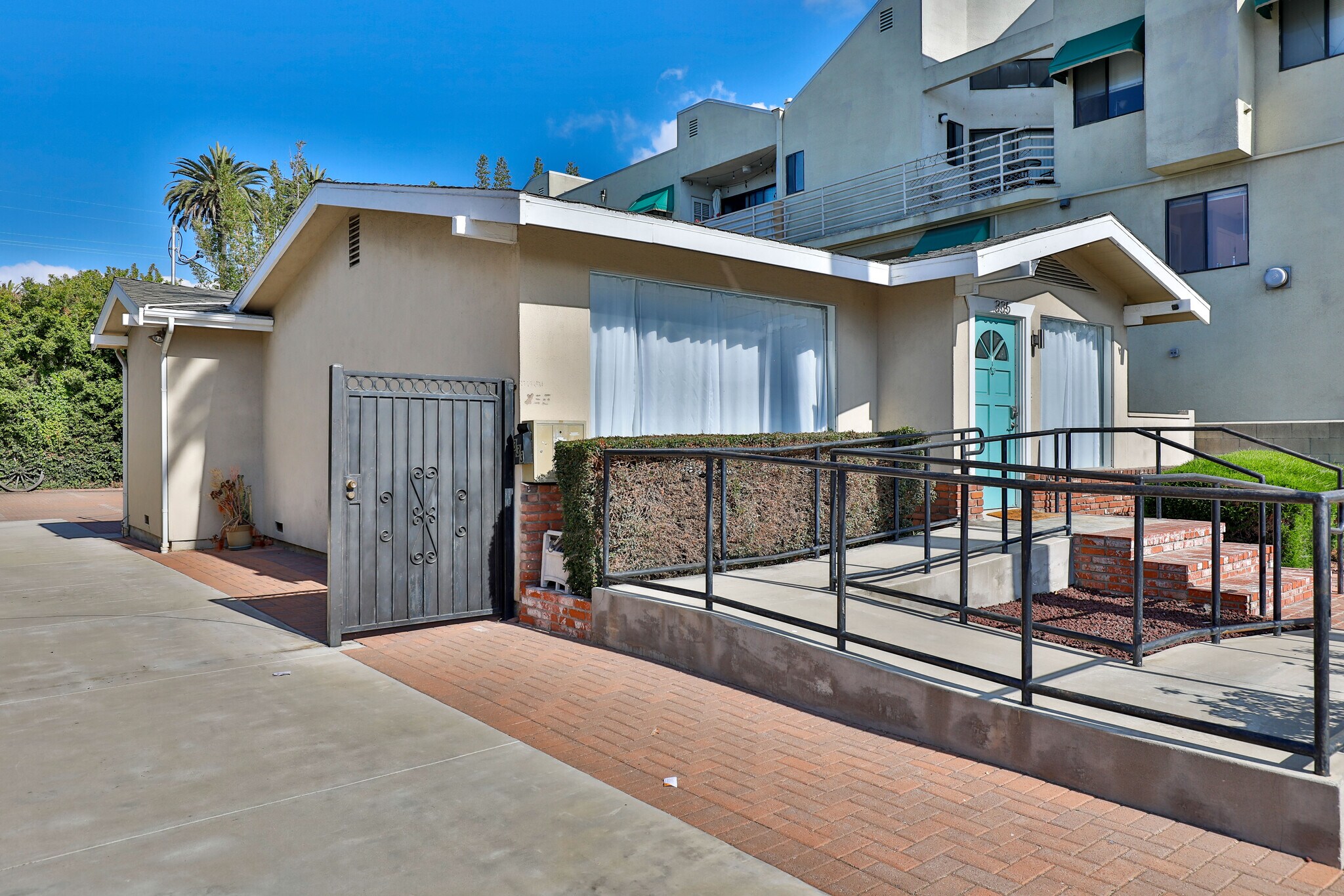 335 Redondo Ave, Long Beach, CA for Rent
