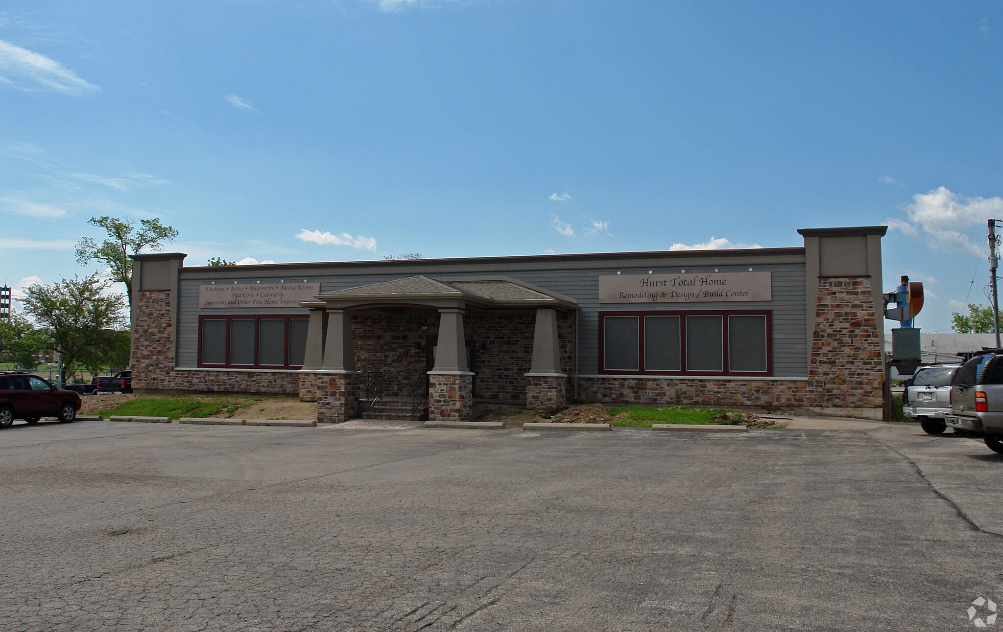 948 E Franklin St, Dayton, OH for Rent