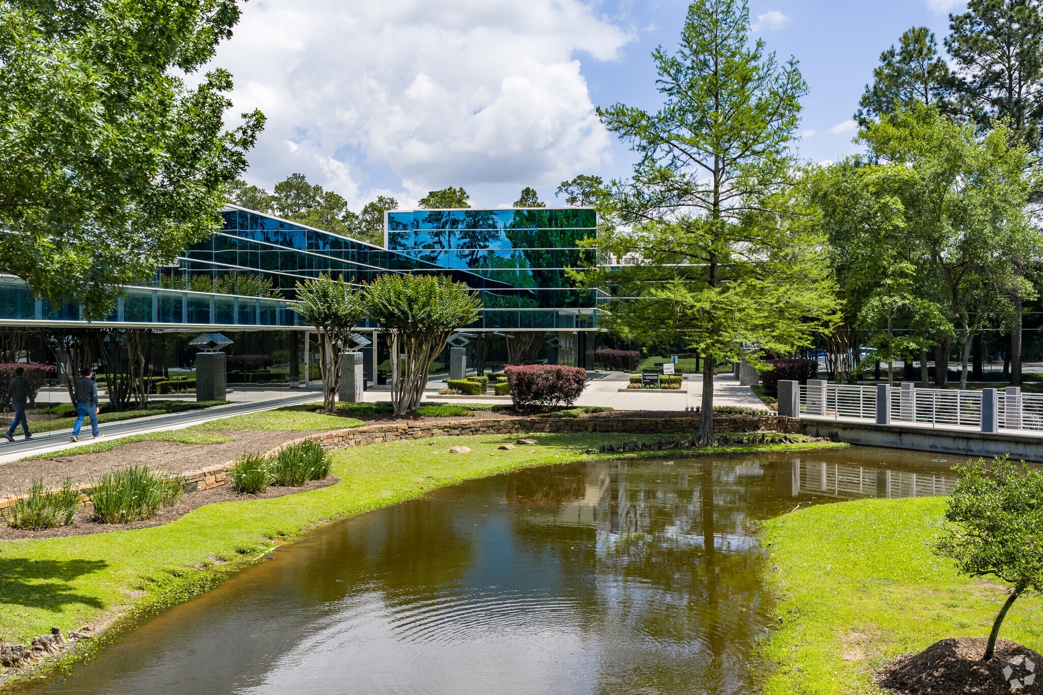 2700 Research Forest Dr, The Woodlands, TX for Rent