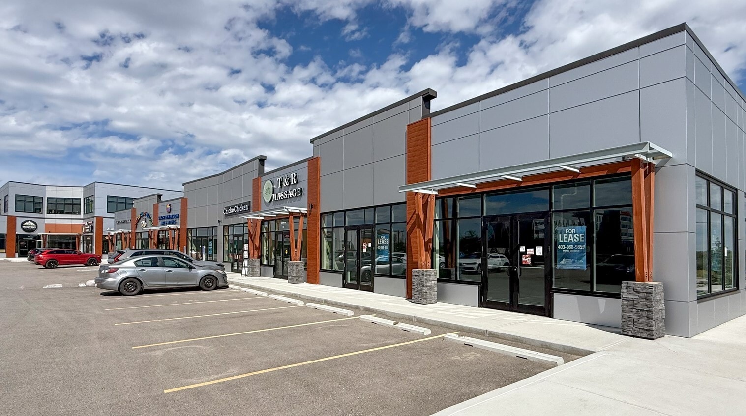 2 Royal Vista Link NW, Calgary, AB for Rent