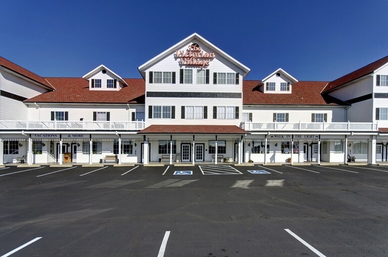 3044 Sheppard of the Hills Expy, Branson, MO for Rent