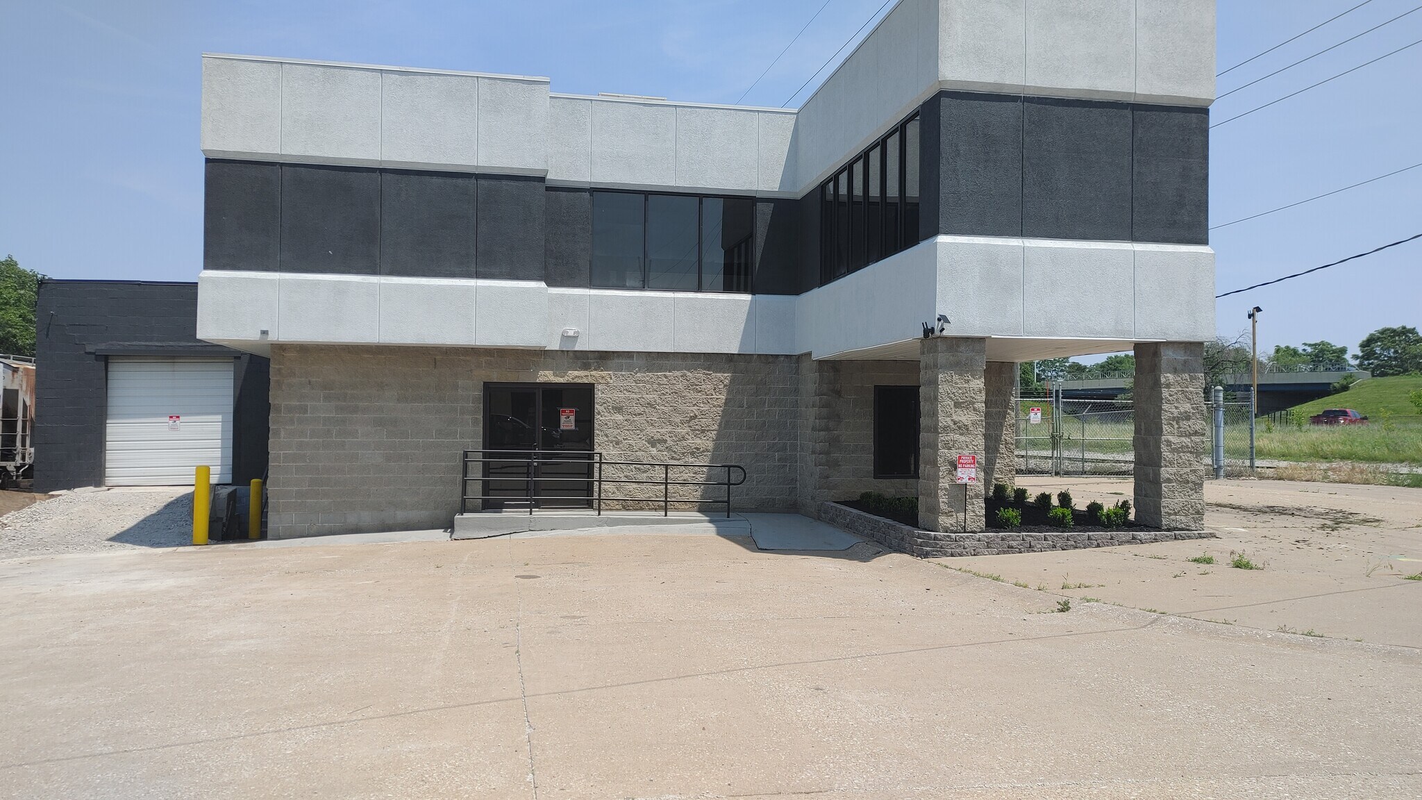 101 10th St, Rock Island, IL for Rent