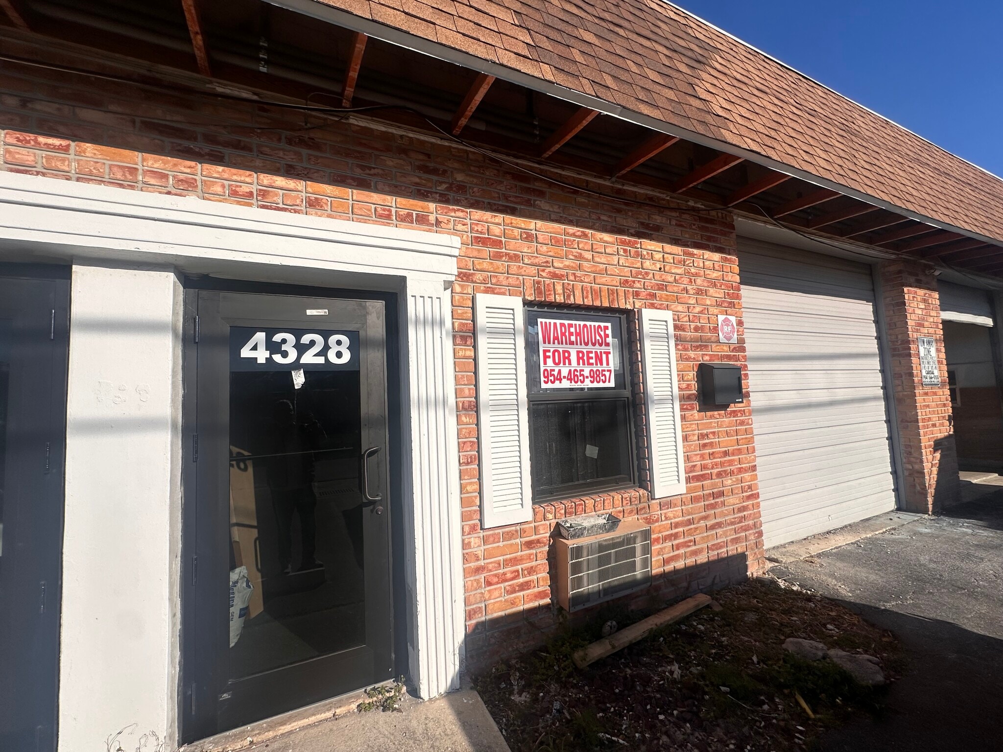 4324-4340 NE 11th Ave, Oakland Park, FL for Rent