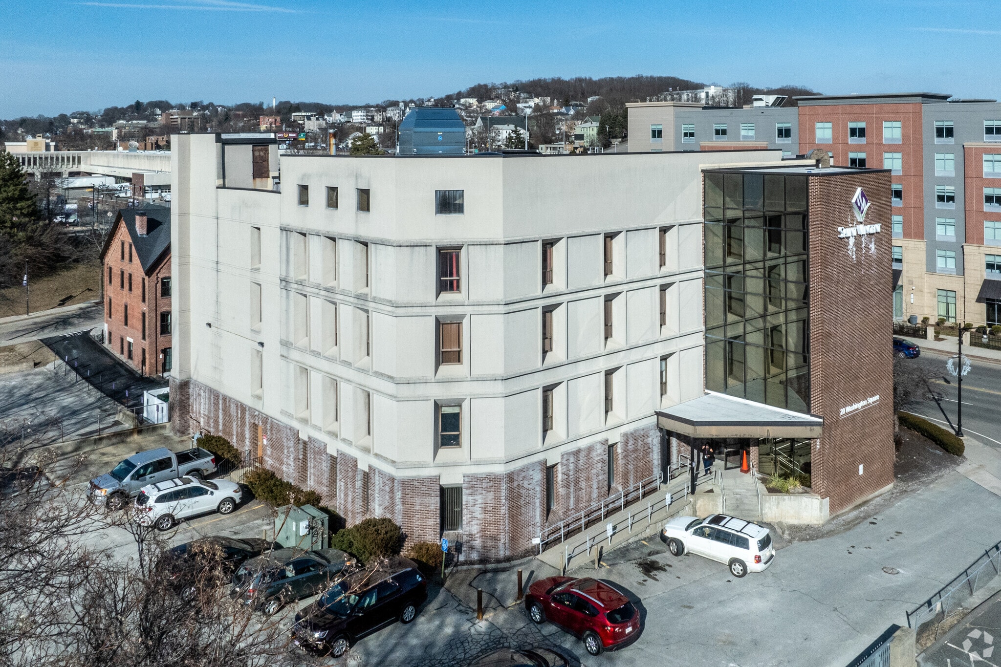 20 Washington Sq, Worcester, MA for Rent