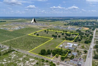 Haines City, FL Residential - 621 Scenic N hwy