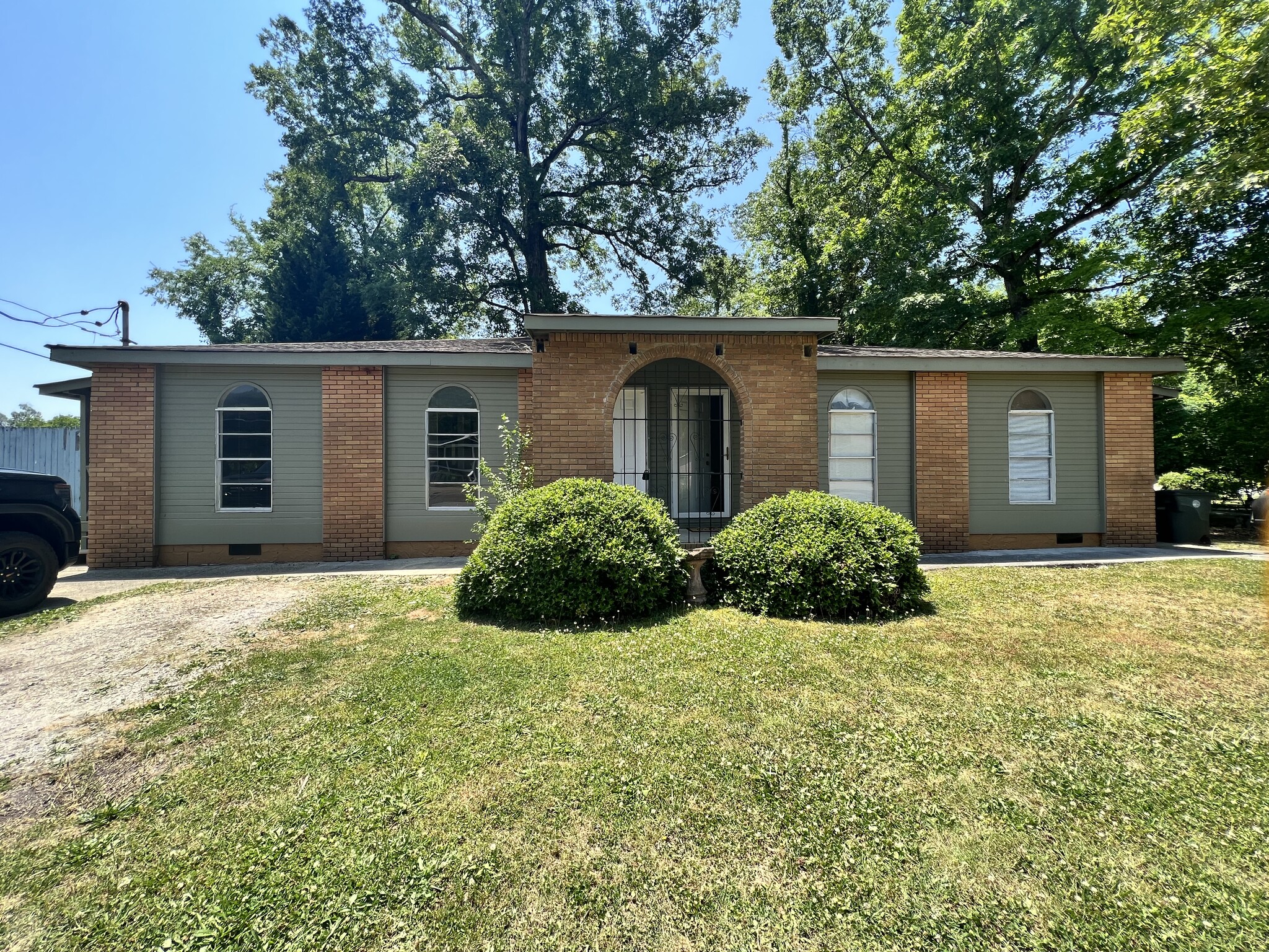 520 S Holly St, Chattanooga, TN for Sale