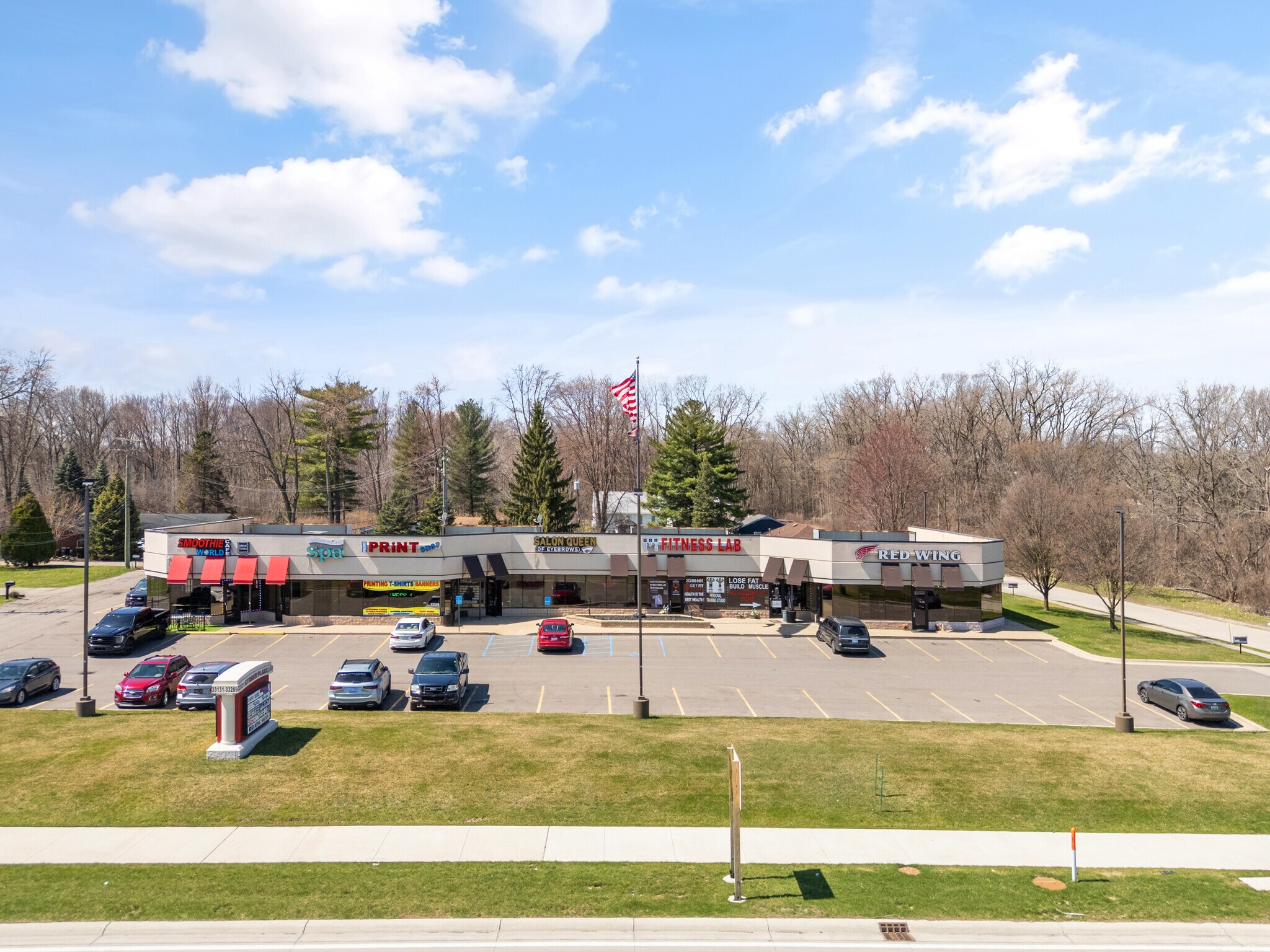 33131-33289 Mound Rd, Sterling Heights, MI for Rent