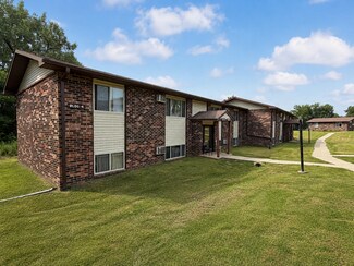 Red Oak, IA Apartments - 1660 E Summit St Red Oak, IA Apartments - 1660 E Summit St