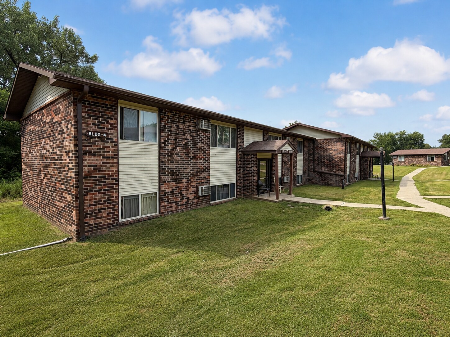 1660 E Summit St, Red Oak, IA for Sale