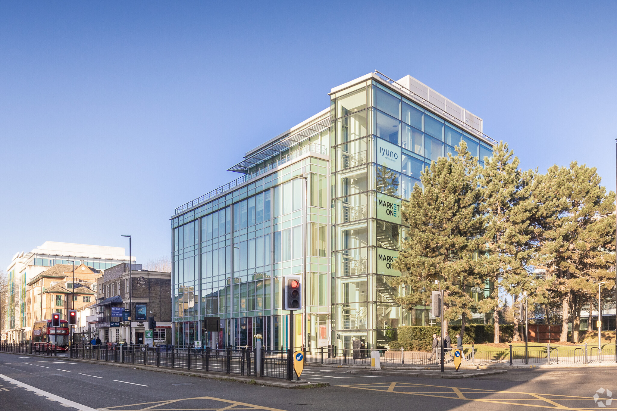 578-586 Chiswick High Rd, London, LND for Rent