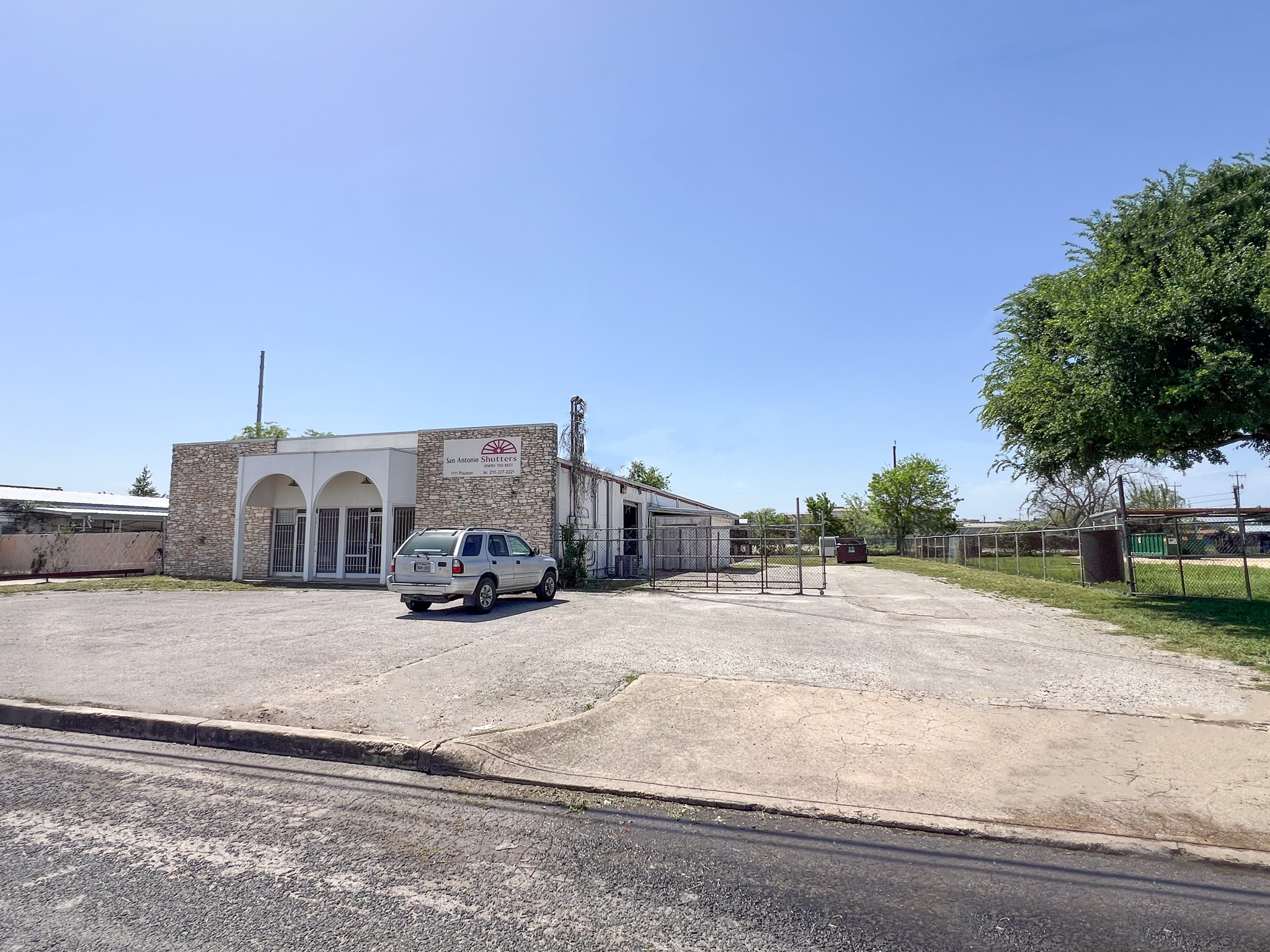 1111 Paulsun St, San Antonio, TX for Sale