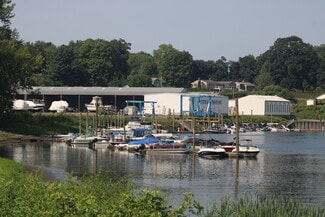 Portland, CT Marinas - 674 Main St