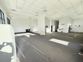 Ozone Park, NY Retail - 10107 91st St