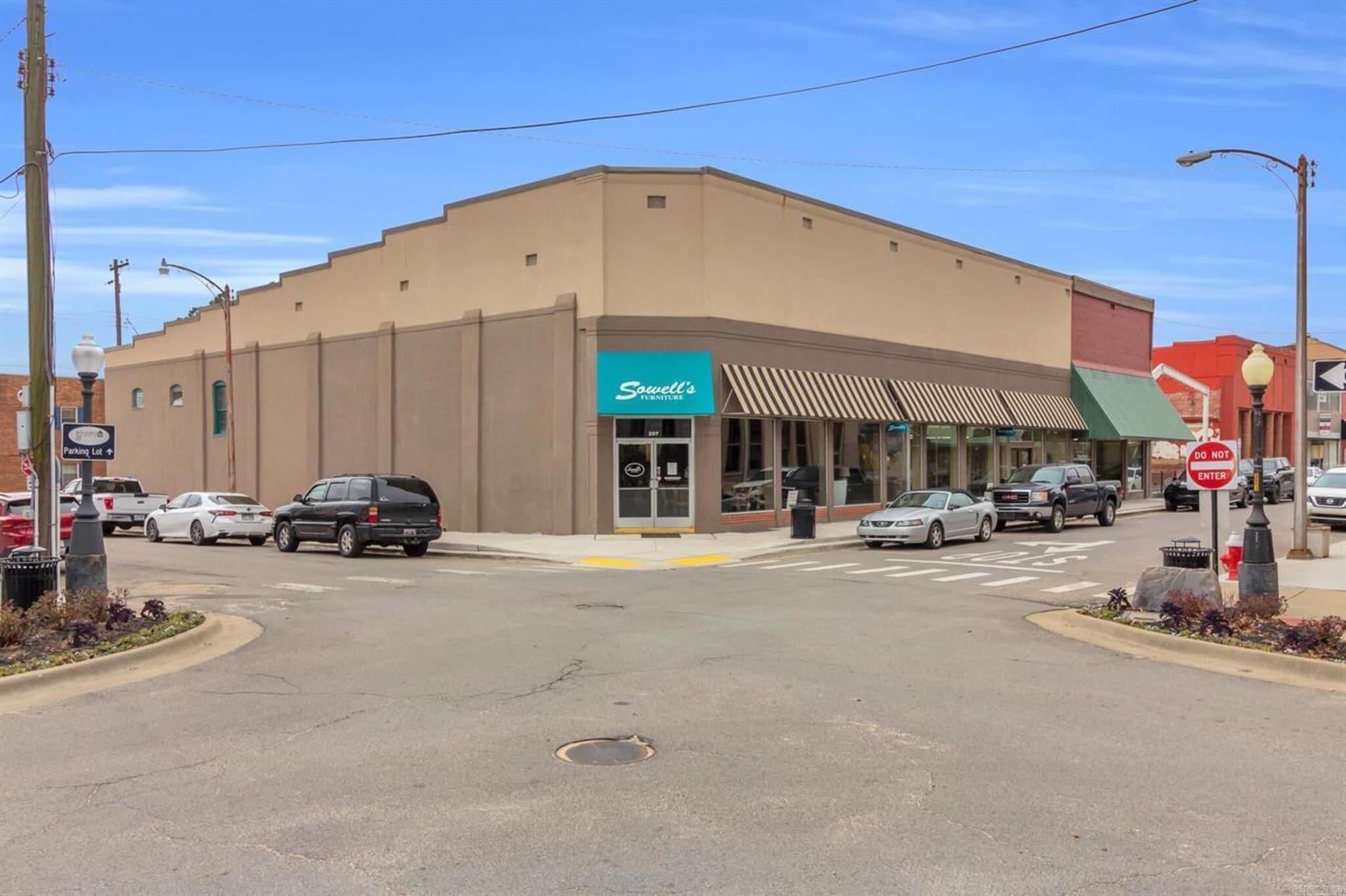 207 W Arch Ave, Searcy, AR for Sale