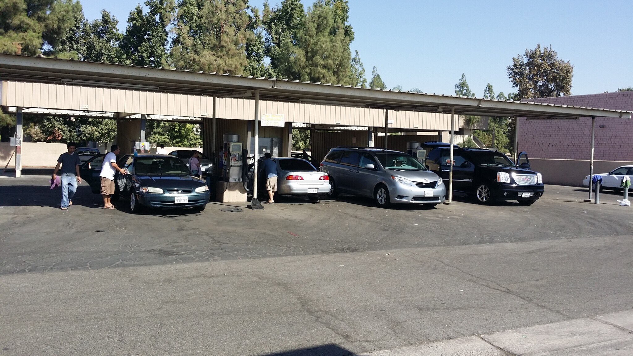 Southwest Carwash-Off-Ming Avenue, Bakersfield, CA for Sale