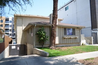 Canoga Park, CA Apartments - 7028 Alabama Ave