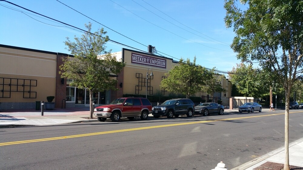 403 W Meeker St, Kent, WA for Rent