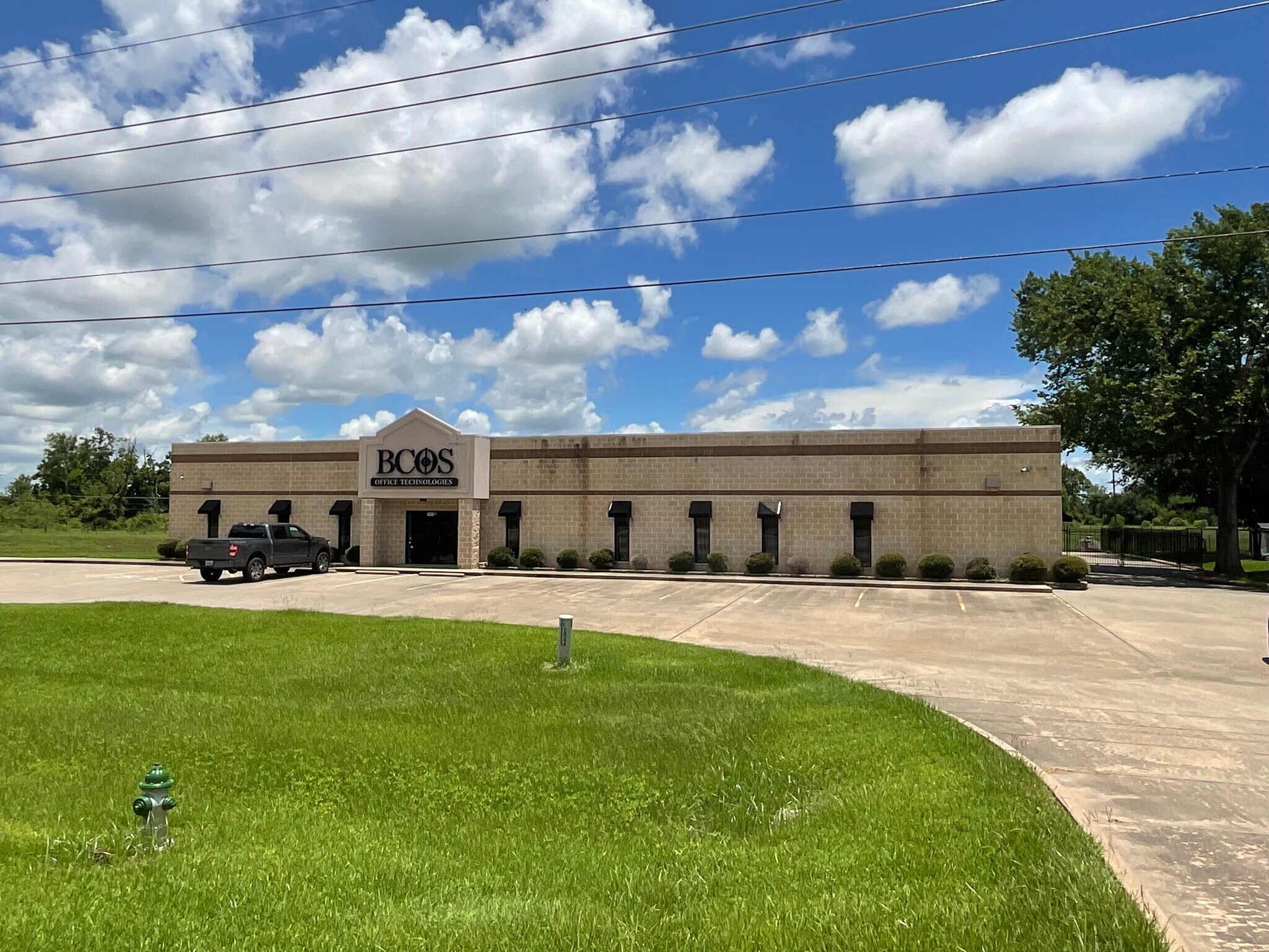 1111 Anchor Rd, Angleton, TX for Rent