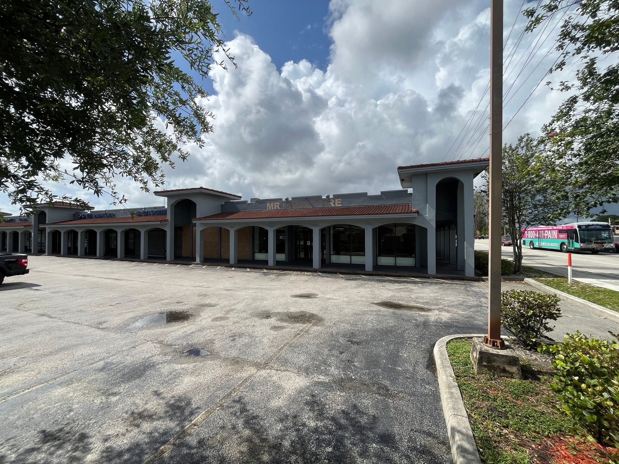 5906-5972 Pembroke Rd, Hollywood, FL for Rent