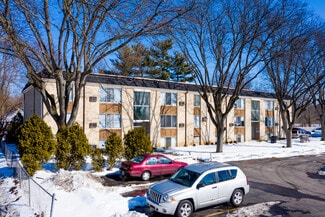 Toledo, OH Apartments - 4760 Dorr St