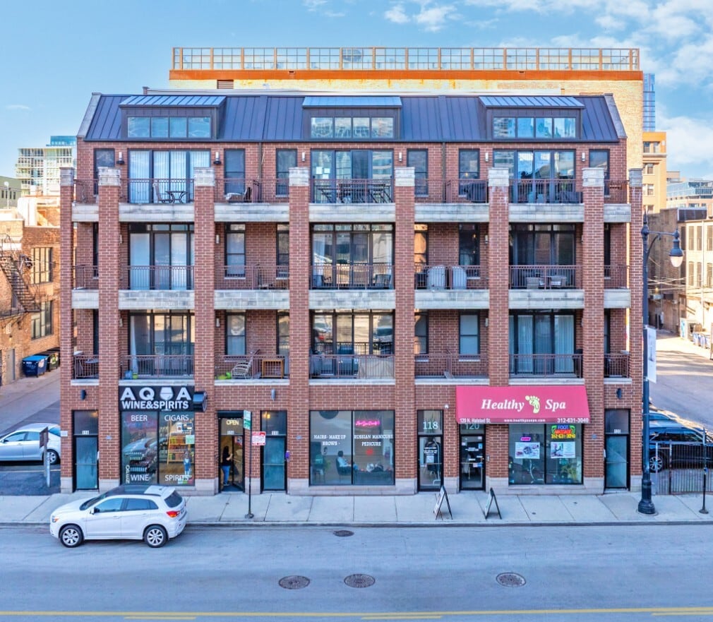 114-120 N Halsted St, Chicago, IL for Sale