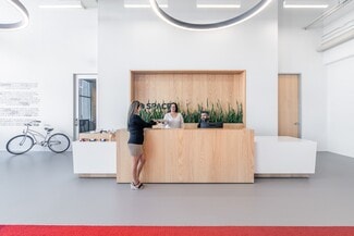 Houston, TX Coworking Space - 800 Town And Country Blvd