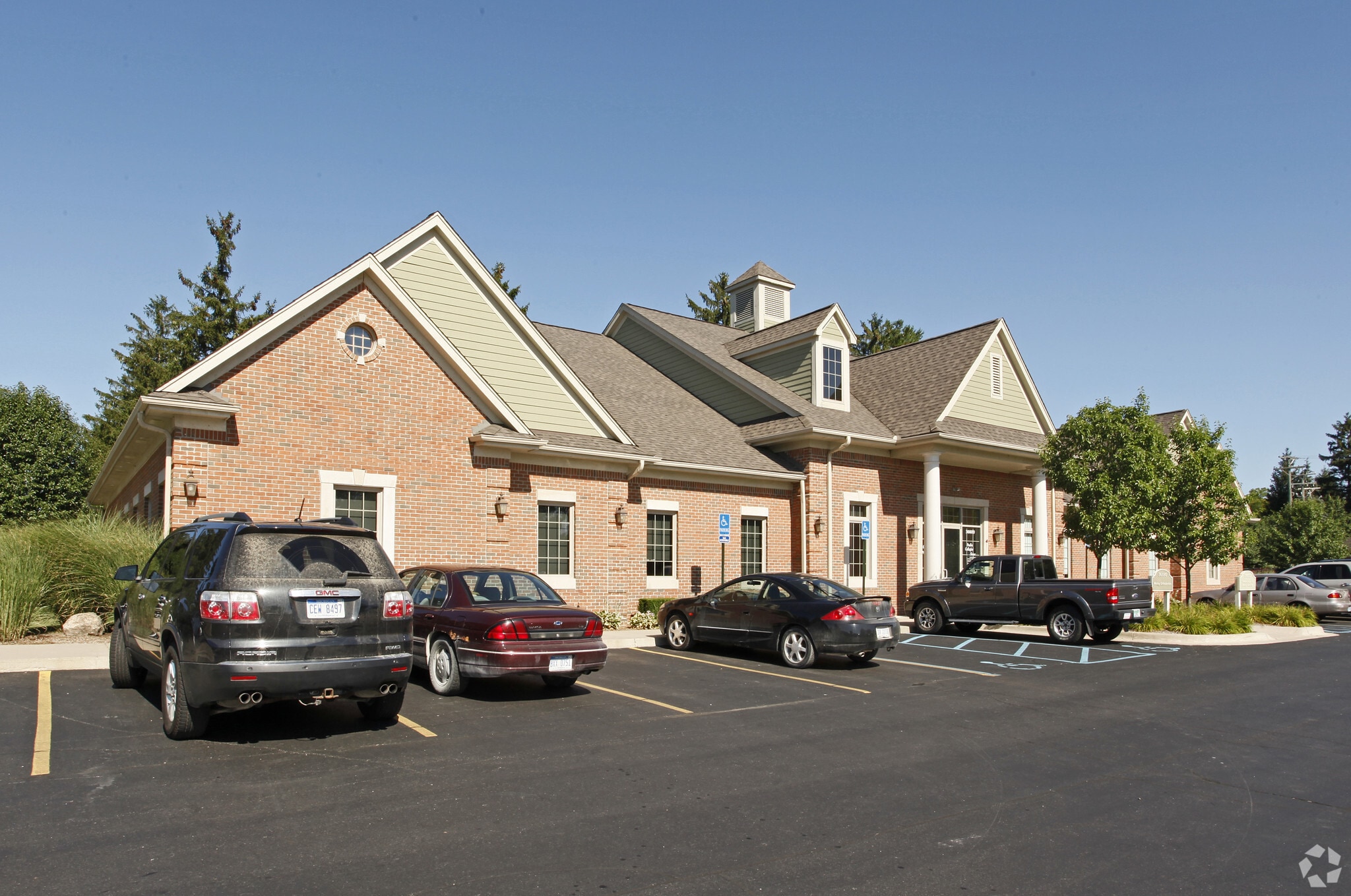 36590-36600 Heritage Dr, Richmond, MI for Rent