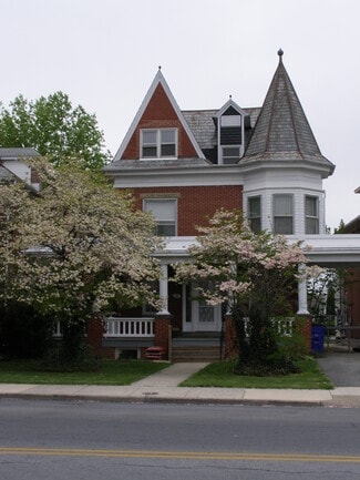Hagerstown, MD Apartments - 711 Oak Hill Ave
