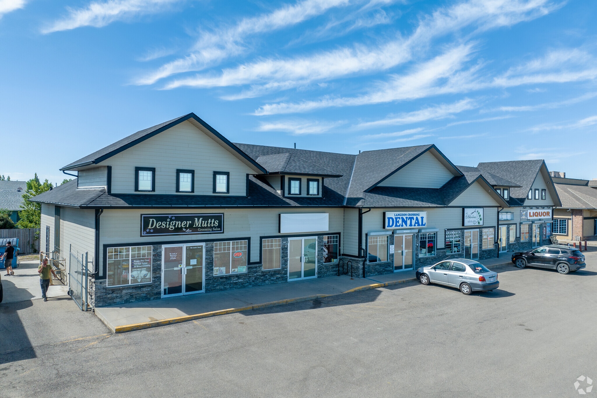 720 Centre St NE, Rocky View No 44, AB for Sale