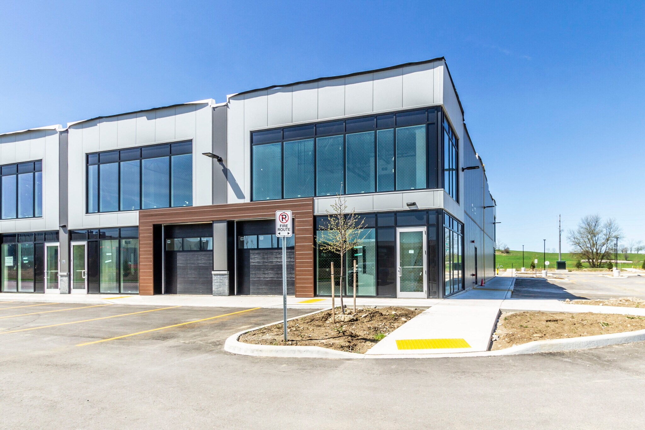 585 Hanlon Creek Blvd, Guelph, ON for Sale