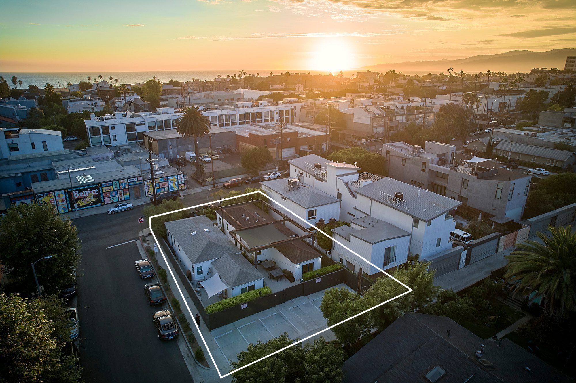 718-720 Hampton Dr, Venice, CA for Sale