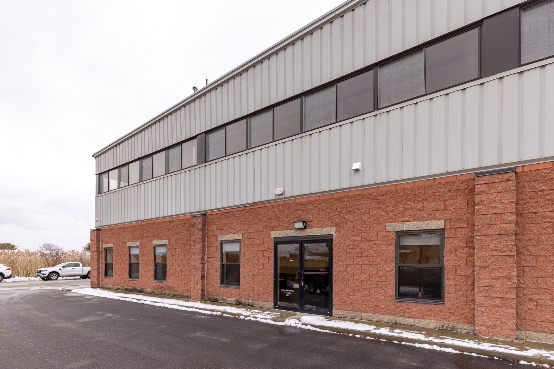 18 Henry Graf Rd Newburyport, MA 01950 Industrial Property for Lease on