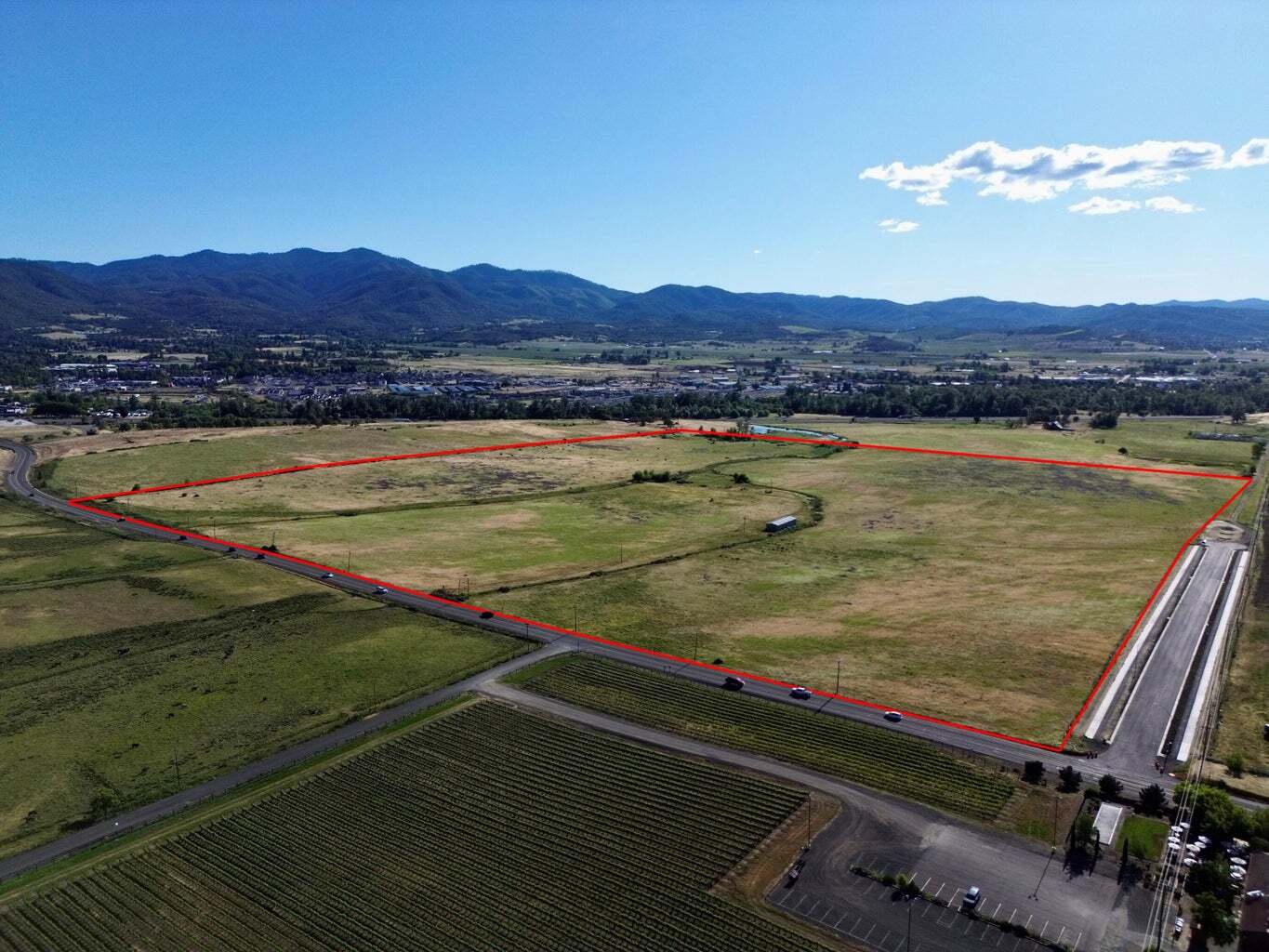 N Phoenix 501 rd, Medford, OR for Sale